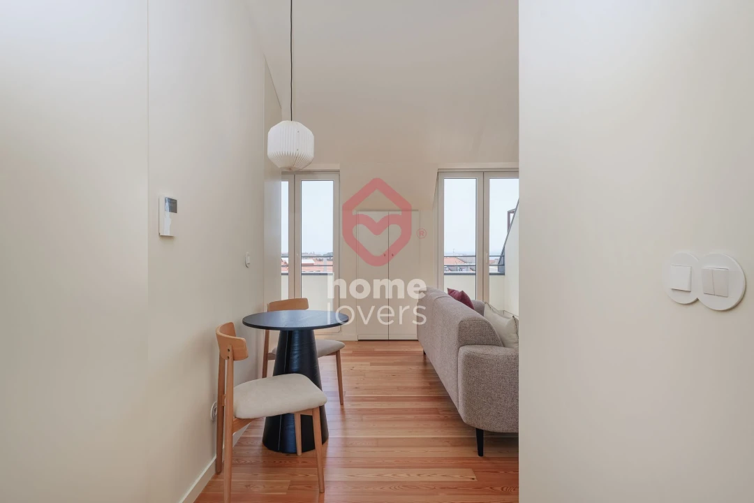 Apartamento T1 para Venda em Campo de Ourique Foto 6