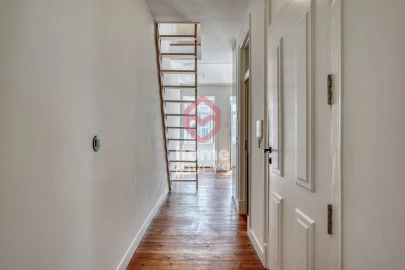 Apartamento T1 para Venda em Santa Maria Maior