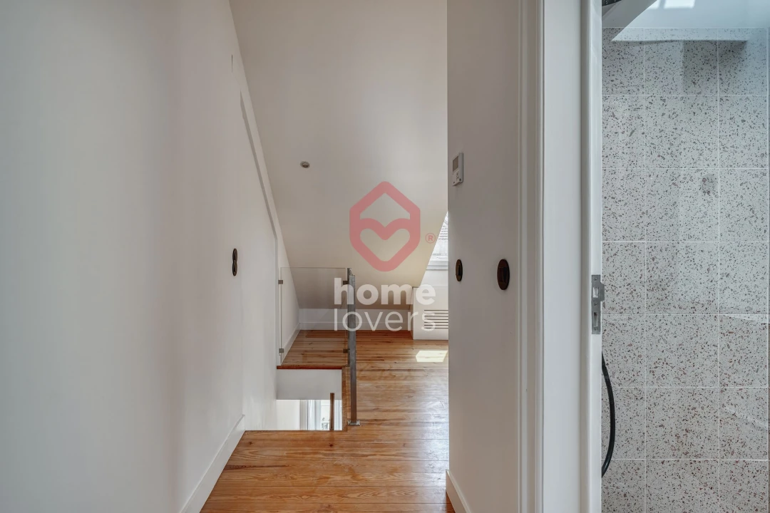 Apartamento T1 para Venda em Santa Maria Maior Foto 7