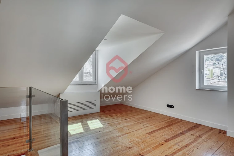Apartamento T1 para Venda em Santa Maria Maior Foto 11