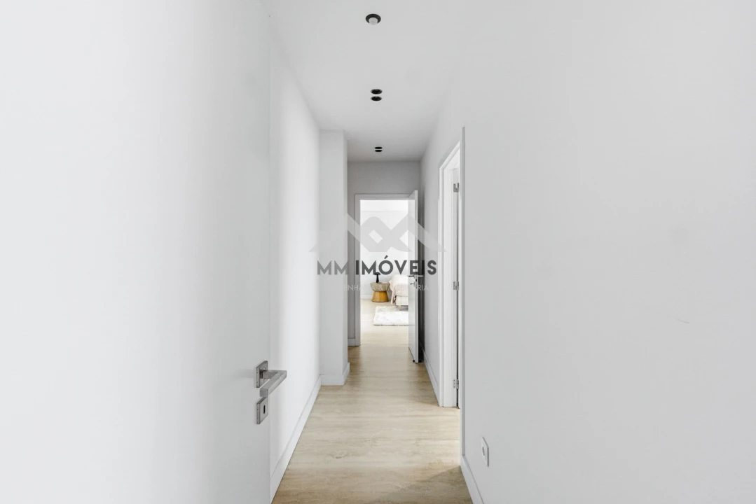 Apartamento T4 para Venda em Paranhos Foto 19