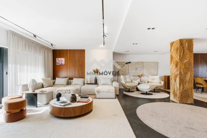 Apartamento T4 para Venda em Paranhos
