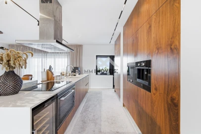 Apartamento T4 para Venda em Paranhos