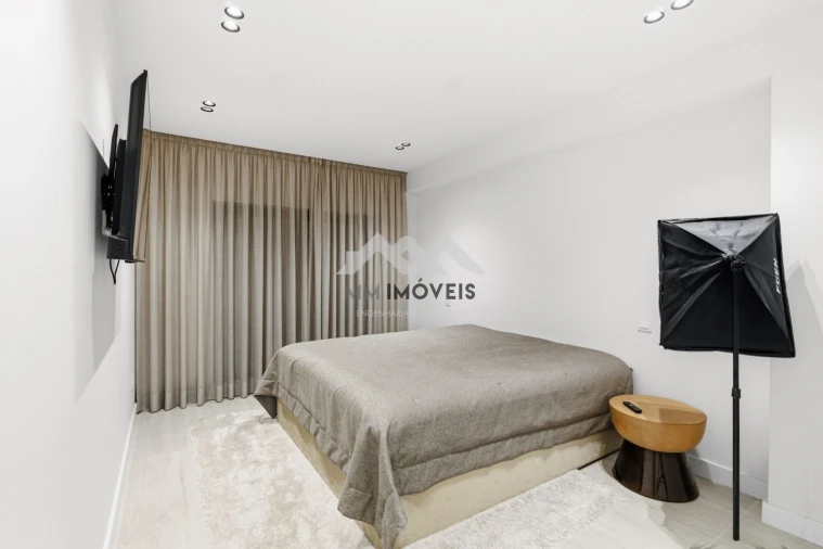 Apartamento T4 para Venda em Paranhos Foto 11