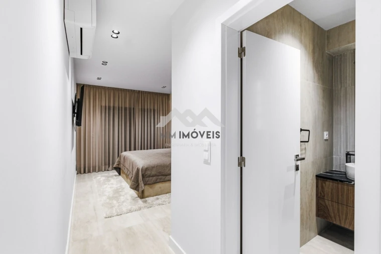Apartamento T4 para Venda em Paranhos Foto 10