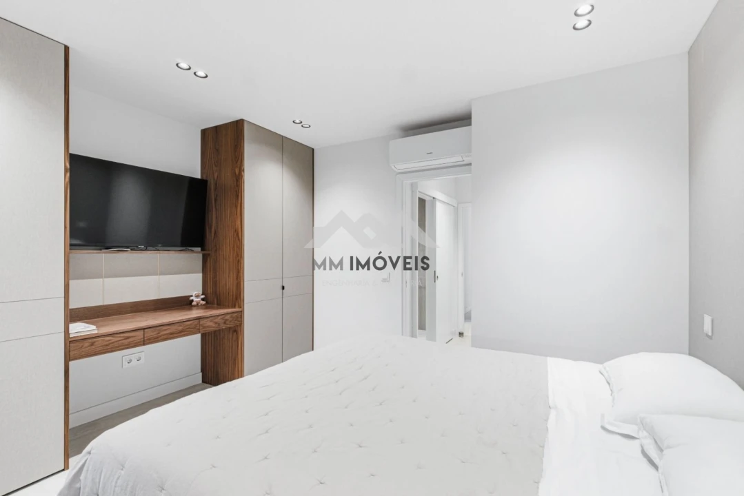 Apartamento T4 para Venda em Paranhos Foto 9