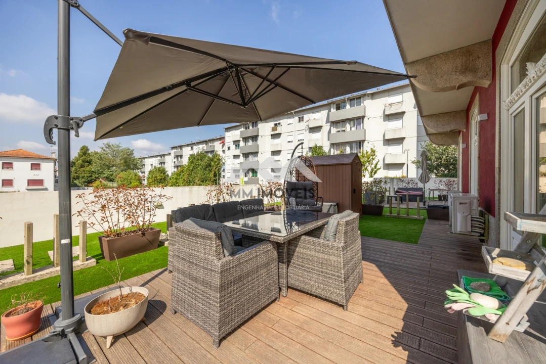 Apartamento T2 para Venda em Campanhã Foto 35