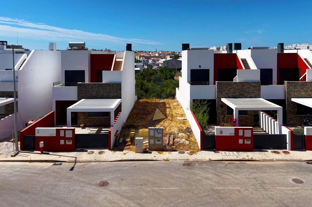 Terreno para Venda em Portimão Foto 1