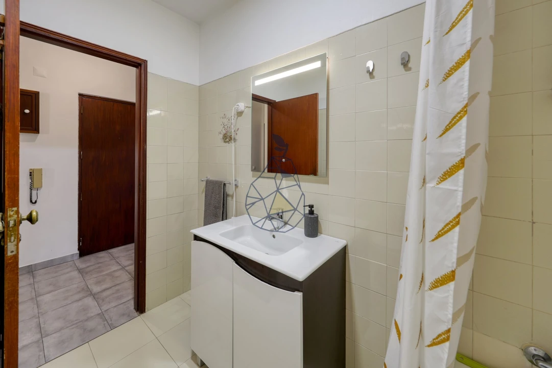 Apartamento T2 para Venda em Lagoa e Carvoeiro Foto 5