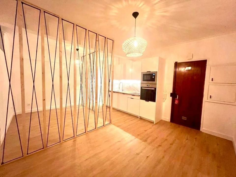 Apartamento T1 para Venda em Águas Livres Foto 1