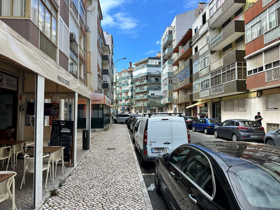 Apartamento T1 para Venda em Águas Livres Foto 14