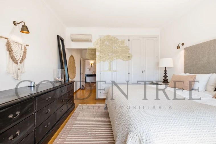 Moradia T4 para Venda em Almancil Foto 22