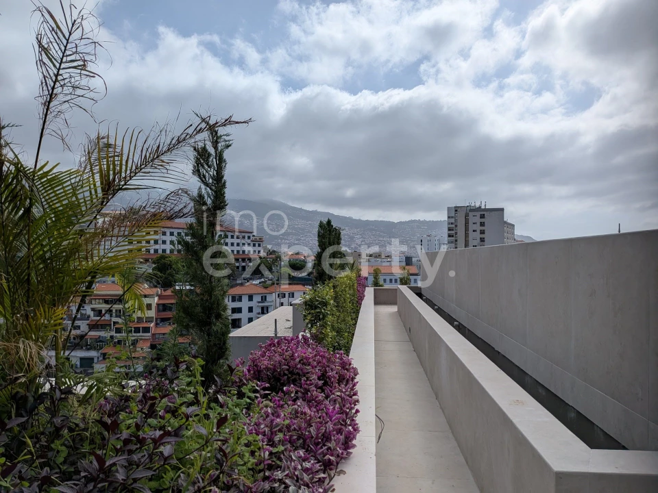 Apartamento T3 para Venda em São Martinho Foto 24