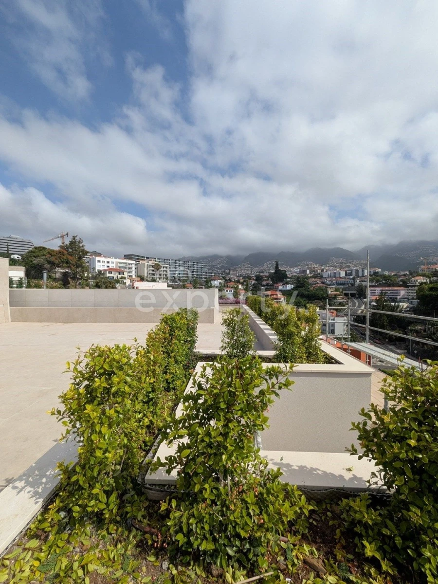 Apartamento T3 para Venda em São Martinho Foto 28