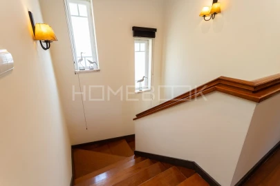 Moradia T4 para Venda em Carvoeira