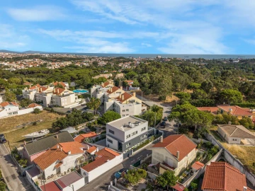 Moradia T4 para Venda em Alcabideche