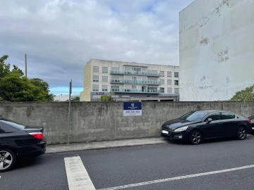 Terreno para Venda em Ponta Delgada (São Pedro)