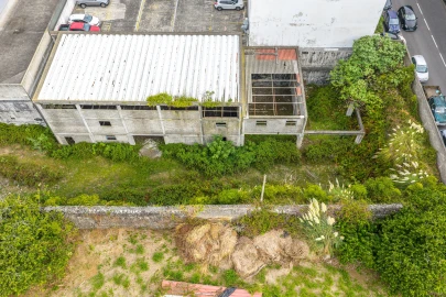 Terreno para Venda em Ponta Delgada (São Pedro)