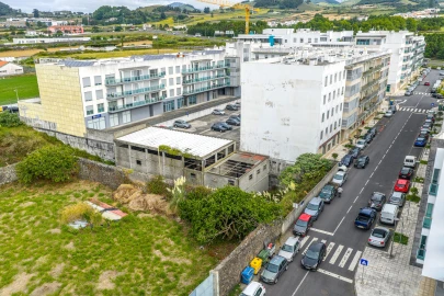 Terreno para Venda em Ponta Delgada (São Pedro)