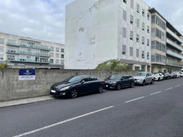 Terreno para Venda em Ponta Delgada (São Pedro)