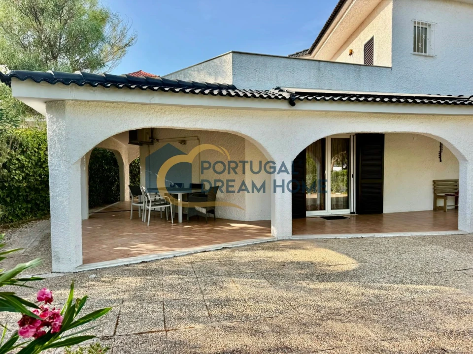 Moradia T3 para Venda em Almancil Foto 4