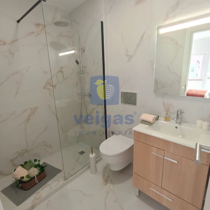 Apartamento T3 para Venda em Benfica Foto 9
