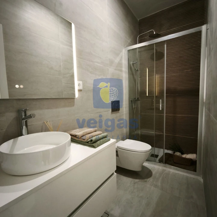 Apartamento T3 para Venda em Benfica Foto 3
