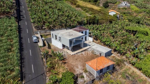 Moradia T3 para Venda em Canhas