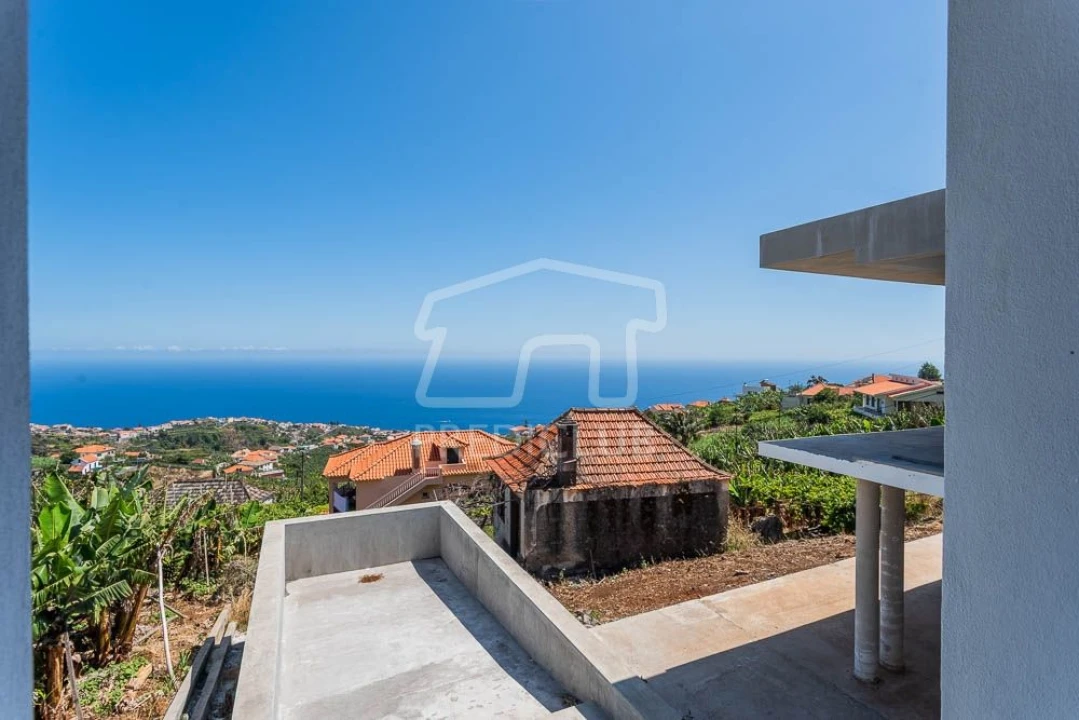 Moradia T3 para Venda em Canhas Foto 23