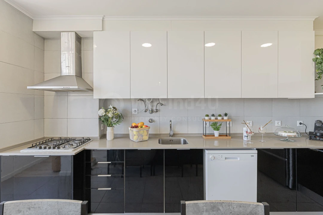 Apartamento T3 para Venda em Amora Foto 6