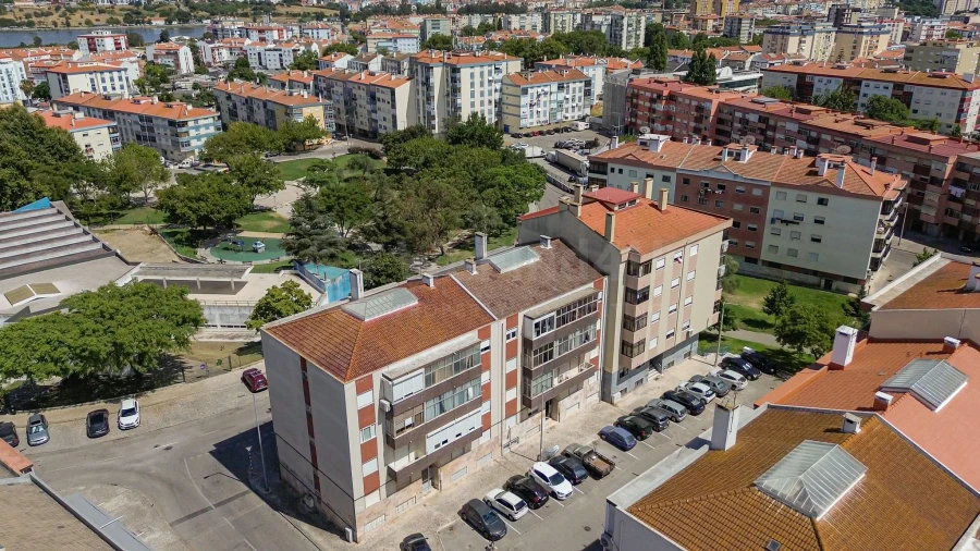 Apartamento T3 para Venda em Amora Foto 41