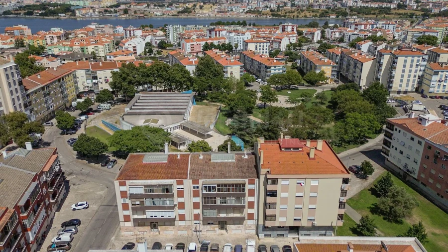 Apartamento T3 para Venda em Amora Foto 48