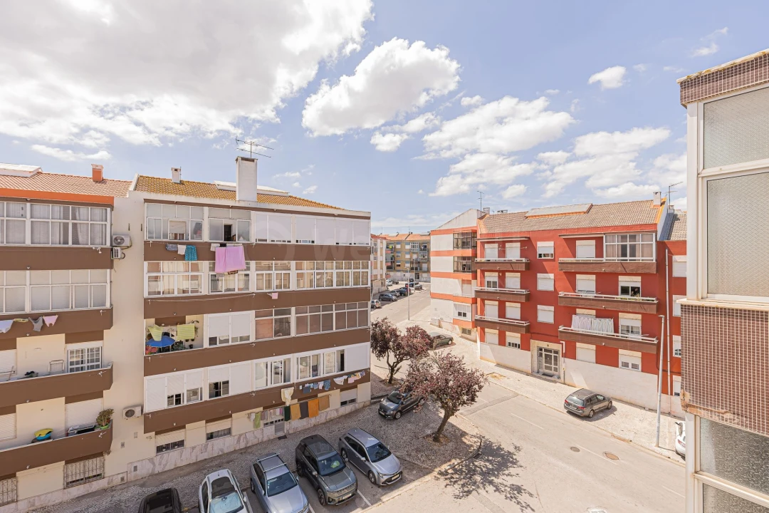 Apartamento T3 para Venda em Amora Foto 47
