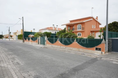Moradia T5 para Venda em Santa Maria, São Pedro e Matacães
