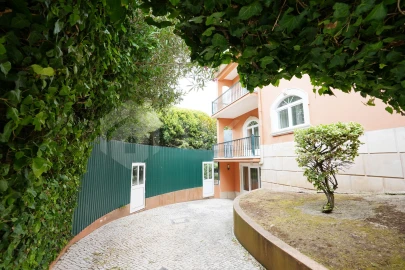 Moradia T5 para Venda em Santa Maria, São Pedro e Matacães