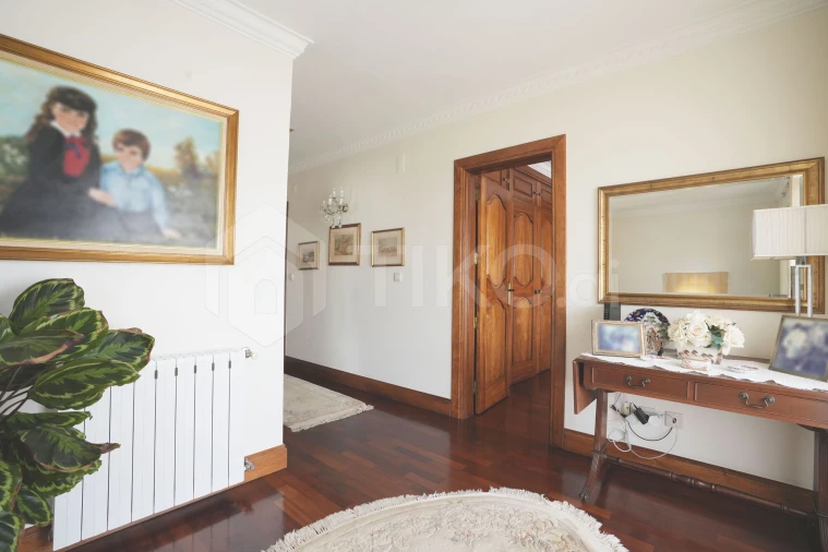 Moradia T5 para Venda em Santa Maria, São Pedro e Matacães Foto 10