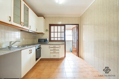 Apartamento T3 para Venda em Valadares