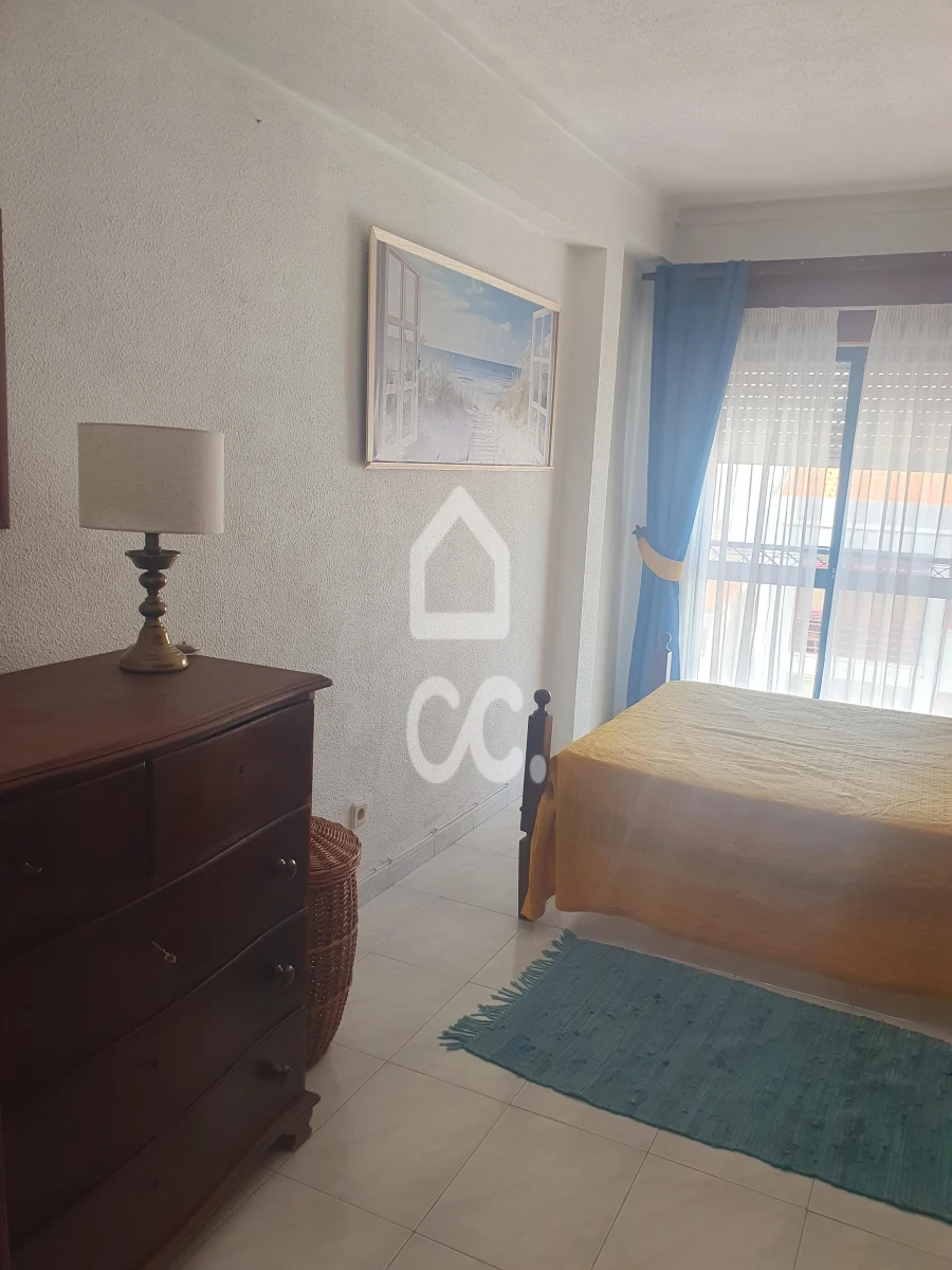 Apartamento T1 para Arrendamento em Caparica e Trafaria Foto 14