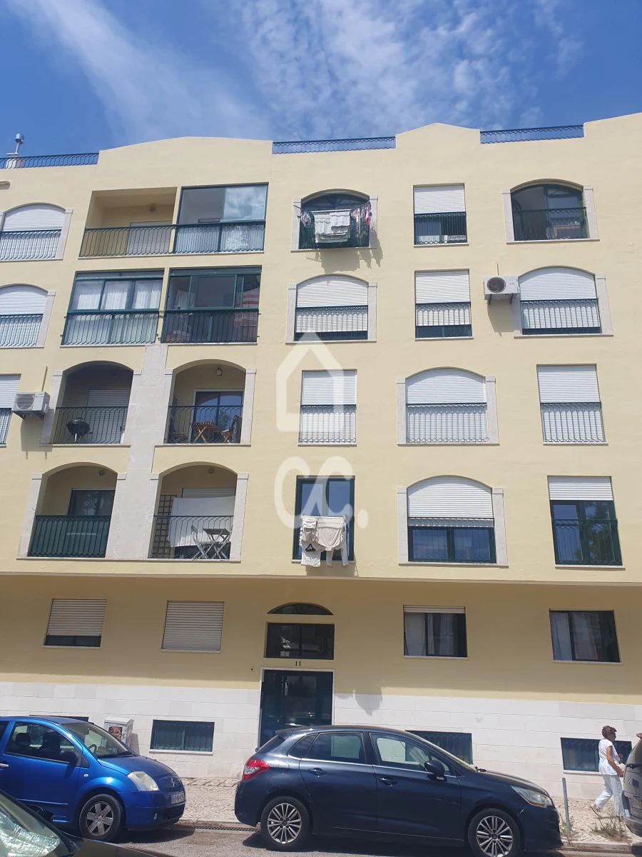 Apartamento T1 para Arrendamento em Caparica e Trafaria Foto 17