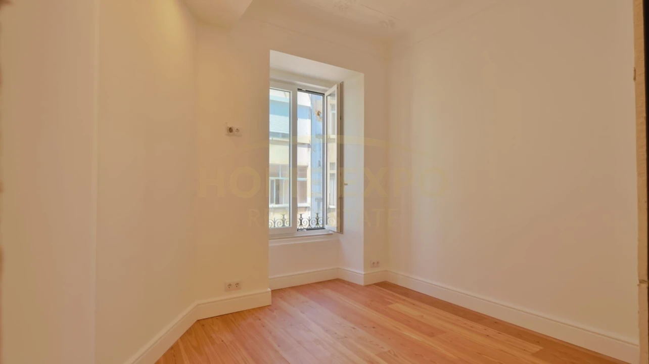 Apartamento T2 para Venda em Arroios Foto 6