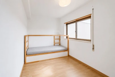 Apartamento T2 para Venda em Algés, Linda-A-Velha e Cruz Quebrada-Dafundo