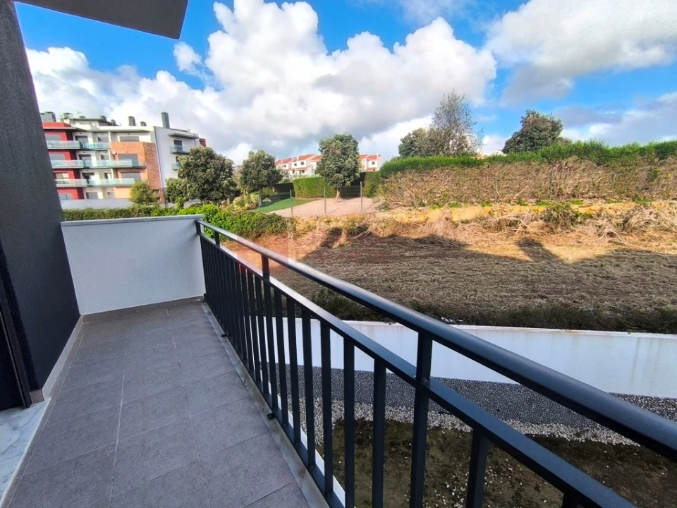 Apartamento T3 para Arrendamento em Ericeira Foto 14