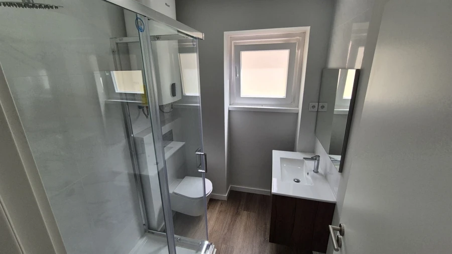 Apartamento T2 para Venda em Venteira Foto 20