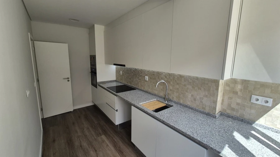 Apartamento T2 para Venda em Venteira Foto 3