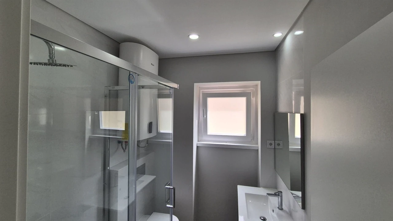 Apartamento T2 para Venda em Venteira Foto 19