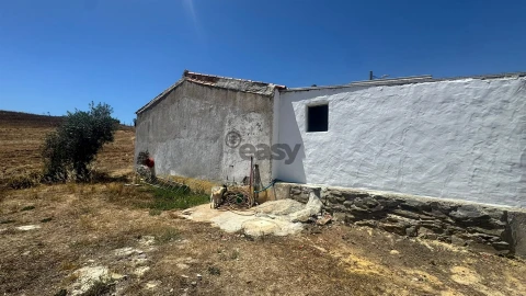 Quinta T3 para Venda em Ourique