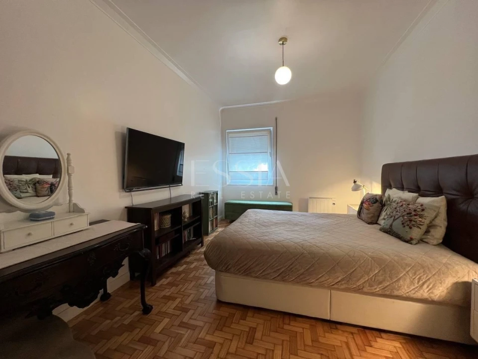 Apartamento T4 para Venda em Ramalde Foto 9