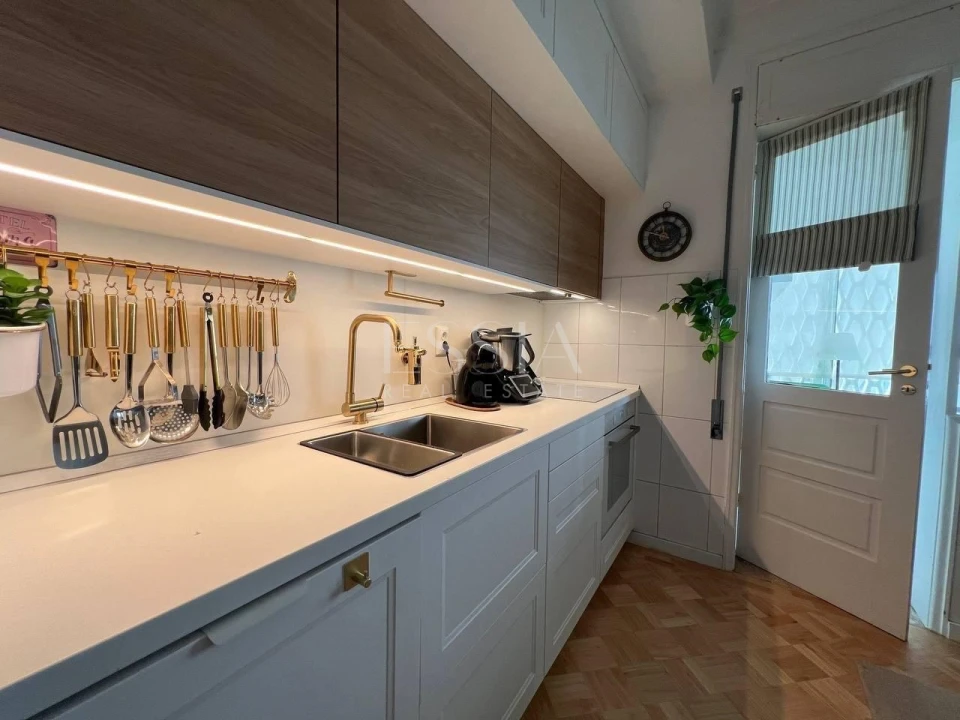 Apartamento T4 para Venda em Ramalde Foto 6