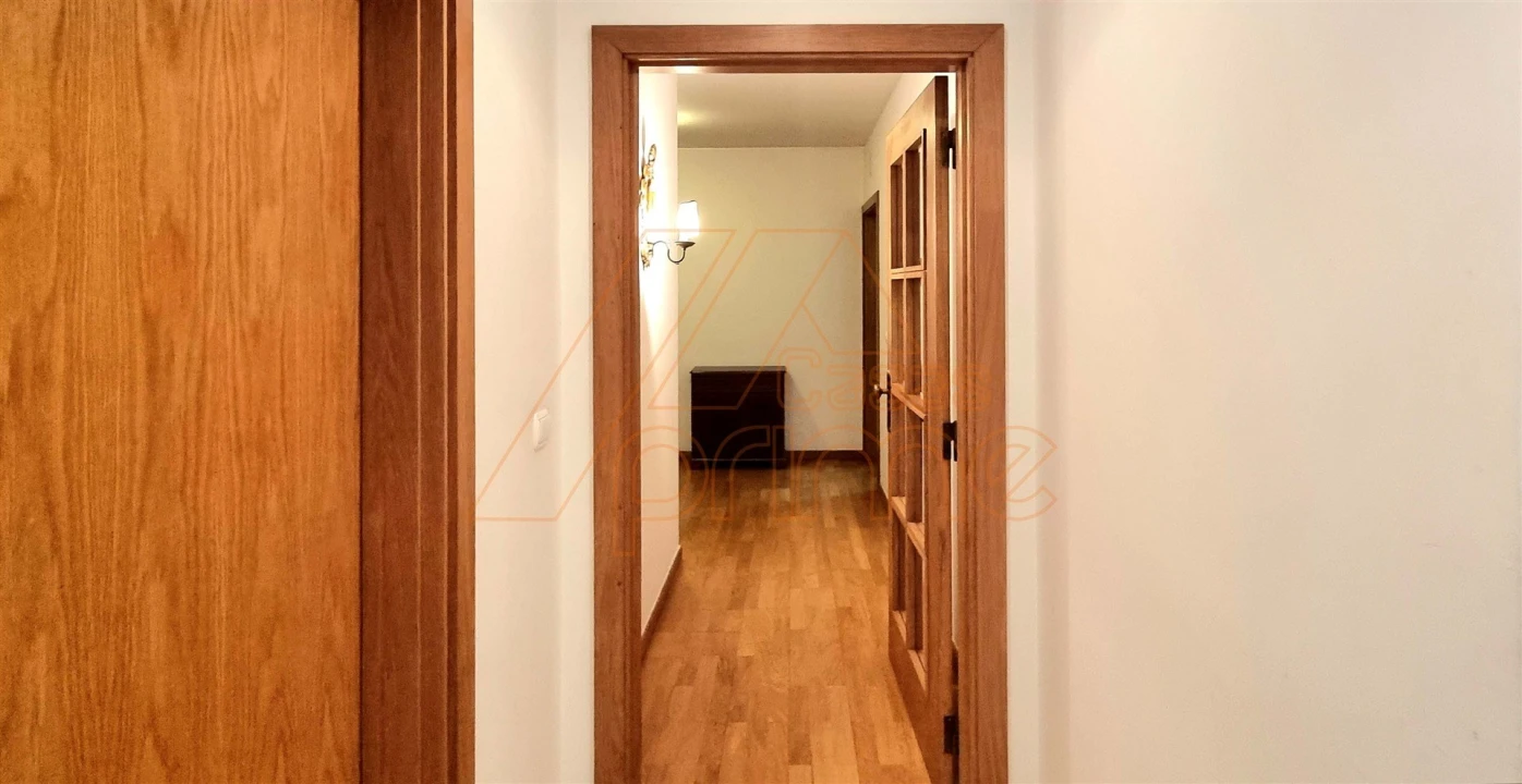 Apartamento T4 para Venda em Santo Antonio dos Olivais Foto 14