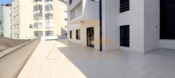 Apartamento T4 para Venda em Santo Antonio dos Olivais